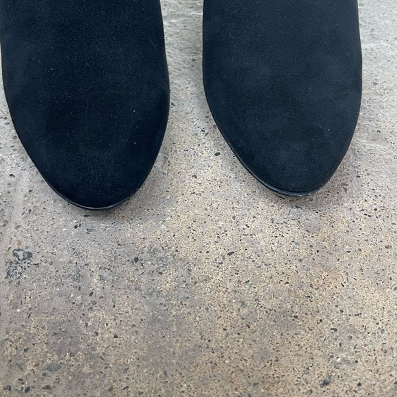 Stuart Weitzman Suede Corral Ankle Heels Black size 9 - Picture 4 of 8